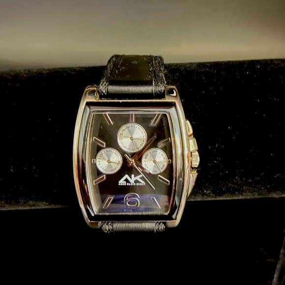 Anne Klein Rectangular Watch - Picture 4 of 13